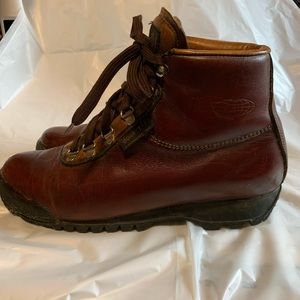Vasque hiking boots 8.5